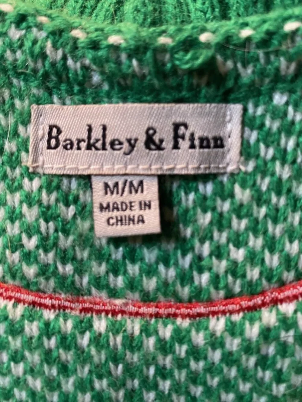 Barkley & Finn Christmas Elf Dog Sweater holiday Green/Red Size Medium